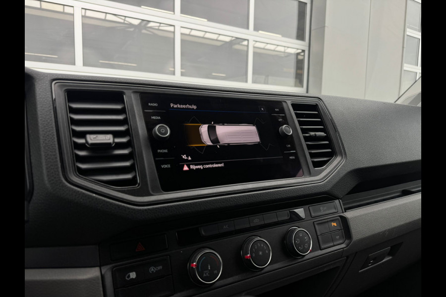 Volkswagen Crafter 35 2.0 TDI L3H3 > BPM Vrij/Trekhaak/parkeersensoren...