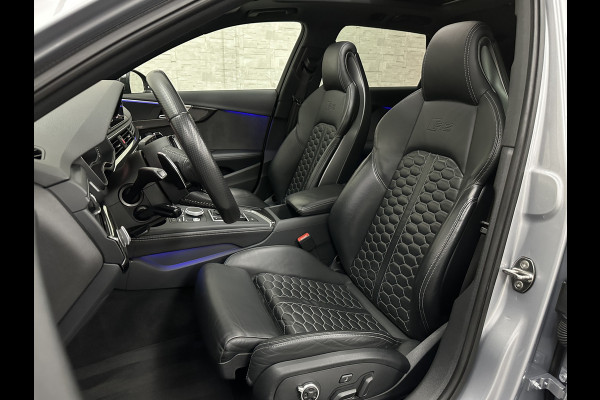 Audi RS4 Avant 2.9 TFSI A4 Quattro | Carbon | Panorama | RS-Dynamic | ACC | 360 Camera | Matrix-LED | Keyless-Entry | Massage | 20 inch | Memory | Black-Optic | 3-Zone Clima | Tour-Pakket | Getint Glas | Sfeerverlichting | Autom. Parkeren | Virtual-Cockpit |