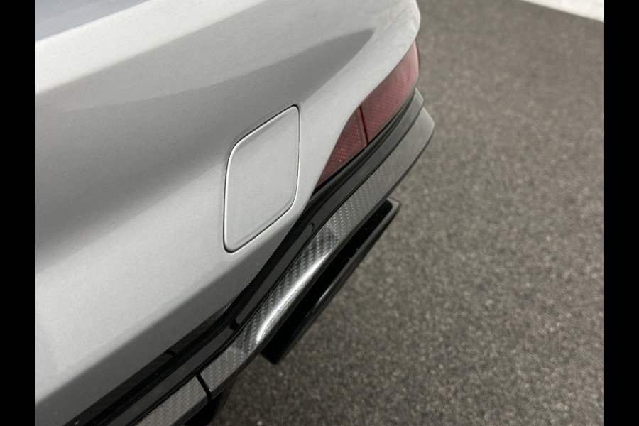 Audi RS4 Avant 2.9 TFSI A4 Quattro | Carbon | Panorama | RS-Dynamic | ACC | 360 Camera | Matrix-LED | Keyless-Entry | Massage | 20 inch | Memory | Black-Optic | 3-Zone Clima | Tour-Pakket | Getint Glas | Sfeerverlichting | Autom. Parkeren | Virtual-Cockpit |