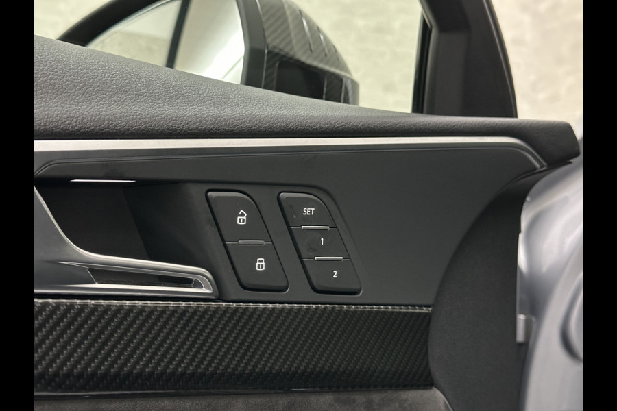 Audi RS4 Avant 2.9 TFSI A4 Quattro | Carbon | Panorama | RS-Dynamic | ACC | 360 Camera | Matrix-LED | Keyless-Entry | Massage | 20 inch | Memory | Black-Optic | 3-Zone Clima | Tour-Pakket | Getint Glas | Sfeerverlichting | Autom. Parkeren | Virtual-Cockpit |