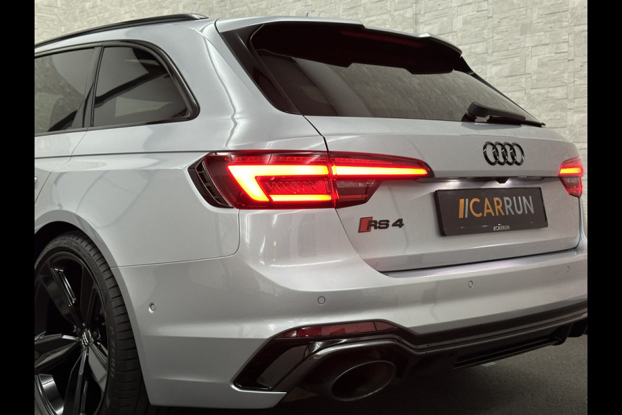 Audi RS4 Avant 2.9 TFSI A4 Quattro | Carbon | Panorama | RS-Dynamic | ACC | 360 Camera | Matrix-LED | Keyless-Entry | Massage | 20 inch | Memory | Black-Optic | 3-Zone Clima | Tour-Pakket | Getint Glas | Sfeerverlichting | Autom. Parkeren | Virtual-Cockpit |