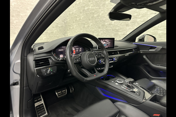 Audi RS4 Avant 2.9 TFSI A4 Quattro | Carbon | Panorama | RS-Dynamic | ACC | 360 Camera | Matrix-LED | Keyless-Entry | Massage | 20 inch | Memory | Black-Optic | 3-Zone Clima | Tour-Pakket | Getint Glas | Sfeerverlichting | Autom. Parkeren | Virtual-Cockpit |
