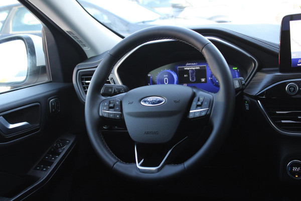 Ford Kuga 2.5 PHEV Vignale | Panorama Dak | Adaptive Cruise Control | Winterpack | Full LED | Volledig Lederen Interieur |