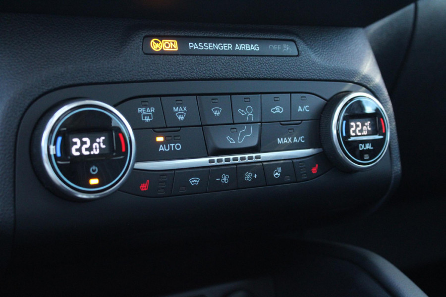Ford Kuga 2.5 PHEV Vignale | Panorama Dak | Adaptive Cruise Control | Winterpack | Full LED | Volledig Lederen Interieur |