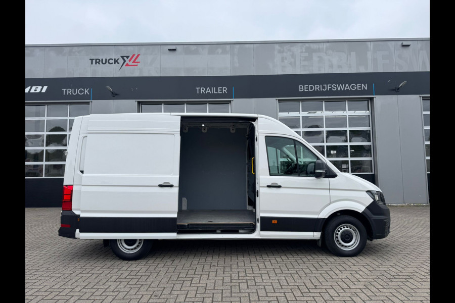 Volkswagen Crafter 35 2.0 TDI L3H3 > Trekhaak/P sensoren/Navigatie