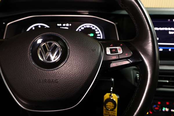 Volkswagen Polo 1.0 TSI Highline R line int. NAVI CLIMA PDC "18