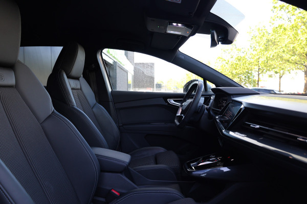 Audi Q4 e-tron 40 S edition 77 kWh | BTW | CAMERA | STOELVERWARMING | ACC | 19'' |