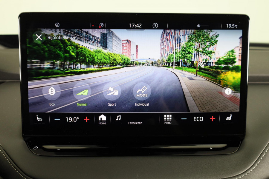 Škoda Enyaq 60 Sportline 180pk| Panoramadak | Business upgrade pakket | 21 inch Lichtmetalen velgen |