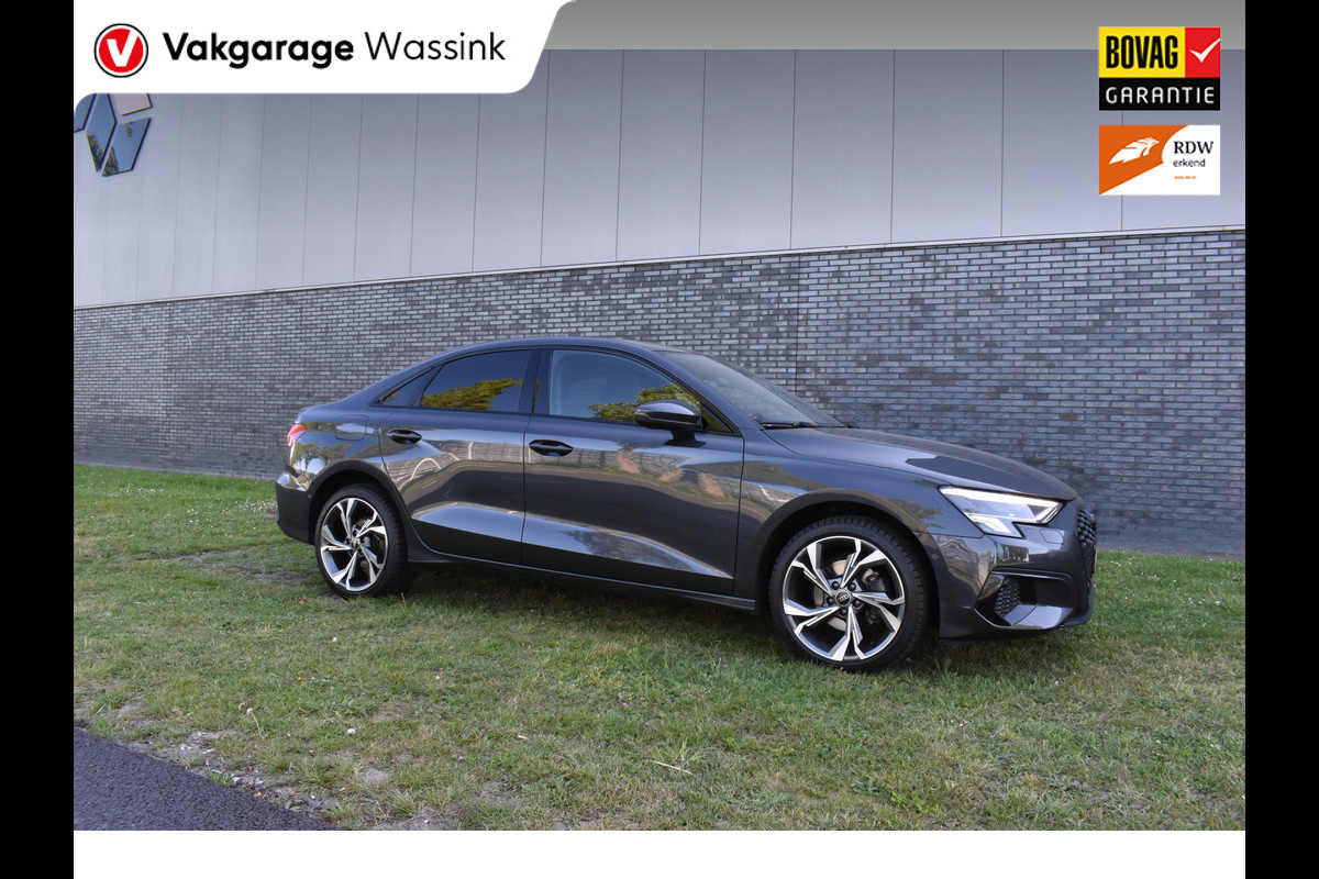 Audi A3 Limousine 30 TFSI edition one Apple Carplay Automaat