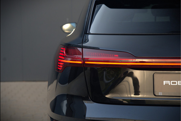 Audi e-tron e-tron 50 quattro Launch edition plus 71 kWh S-Line | Panoramadak | Bang & Olufsen | Head-Up Display | Stoelverwarming | Ambiance Verlichting | Adaptive Cruise Control | Memory Seat | Camera |