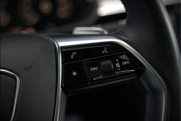 Audi e-tron e-tron 50 quattro Launch edition plus 71 kWh S-Line | Panoramadak | Bang & Olufsen | Head-Up Display | Stoelverwarming | Ambiance Verlichting | Adaptive Cruise Control | Memory Seat | Camera |