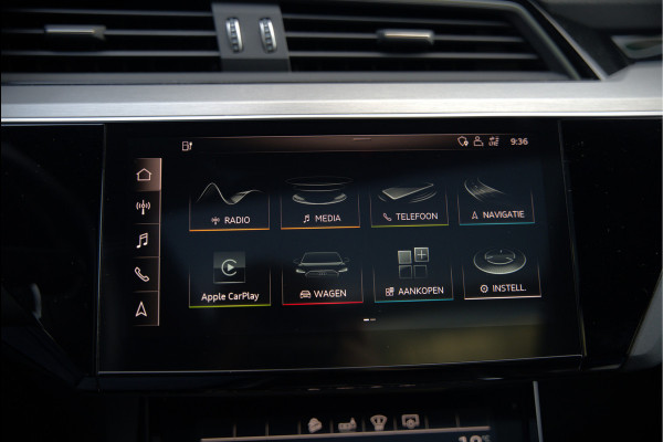 Audi e-tron e-tron 50 quattro Launch edition plus 71 kWh S-Line | Panoramadak | Bang & Olufsen | Head-Up Display | Stoelverwarming | Ambiance Verlichting | Adaptive Cruise Control | Memory Seat | Camera |