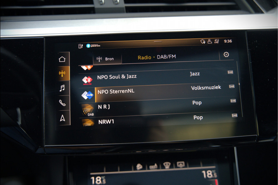 Audi e-tron e-tron 50 quattro Launch edition plus 71 kWh S-Line | Panoramadak | Bang & Olufsen | Head-Up Display | Stoelverwarming | Ambiance Verlichting | Adaptive Cruise Control | Memory Seat | Camera |