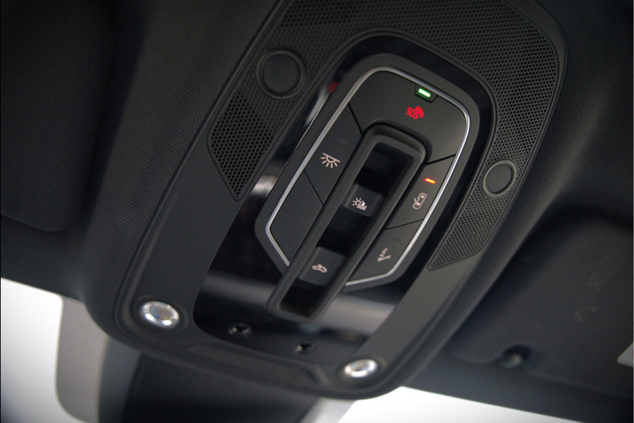 Audi e-tron e-tron 50 quattro Launch edition plus 71 kWh S-Line | Panoramadak | Bang & Olufsen | Head-Up Display | Stoelverwarming | Ambiance Verlichting | Adaptive Cruise Control | Memory Seat | Camera |