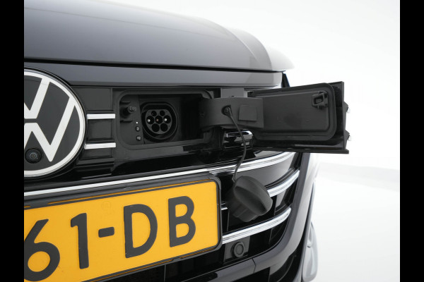 Volkswagen Arteon 1.4 TSI eHybrid R-Line Business+ (Plug-In) (INCL-BTW) *PANO | HEAD-UP | LEATHER-MICROFIBRE | FULL-LED | TOPVIEW | ADAPTIVE-CRUISE | BLINDSPOT | HEATED-SPORTSEATS | KEYLESS | NAVI-FULLMAP | PRIVACYGLASS | SHIFTPADDLES | DIGI-COCKPIT |