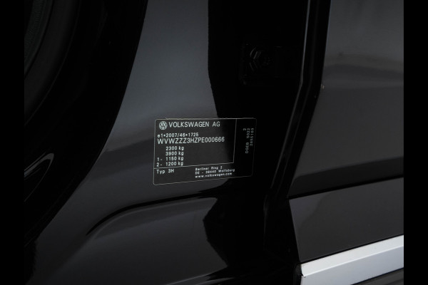 Volkswagen Arteon 1.4 TSI eHybrid R-Line Business+ (Plug-In) (INCL-BTW) *PANO | HEAD-UP | LEATHER-MICROFIBRE | FULL-LED | TOPVIEW | ADAPTIVE-CRUISE | BLINDSPOT | HEATED-SPORTSEATS | KEYLESS | NAVI-FULLMAP | PRIVACYGLASS | SHIFTPADDLES | DIGI-COCKPIT |