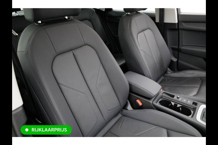 Audi Q3 Sportback 35 TFSI Edition 150 PK | NL Auto | Panoramadak | Leer | 360 camera | El. achterklep Stoelverwarming, Navigatie, App-connect, Lane assist, Cruise, Led verlichting, Regensensor