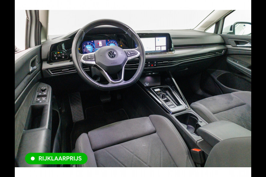 Volkswagen Golf 1.4 eHybrid 204 PK | Camera | Elec. Ergo best. stoel met geheugen en massage | Adap.Cruise, Travelassist, Navigatie, App. connect, IQ Led