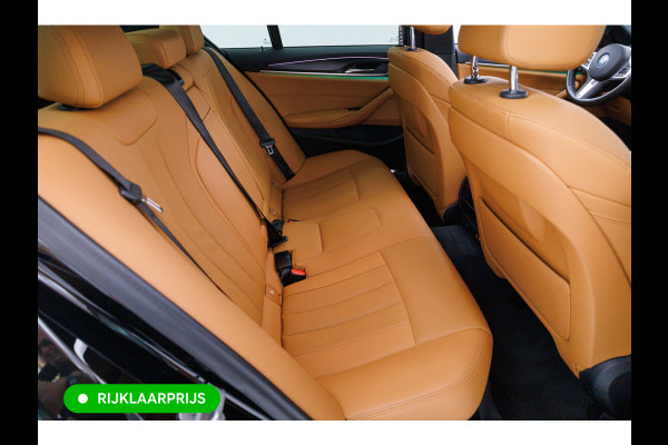 BMW 5 Serie 545e xDrive High Exec. M-sport Black Edition 394 PK automaat | Open Dak | Trekhaak elec. | 360 Camera, Stoel- en stuurverwarming