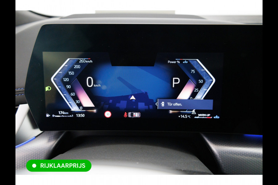 BMW 2 Serie Active Tourer 218i M-Sport automaat | 19 inch Individual Panoramadak | Harman Kardon | HUD Adaptive cruise, 360 Camera, PDC V+A,  El.verstelbare stoel met geheugen, Elektrische achterklep, Keyless