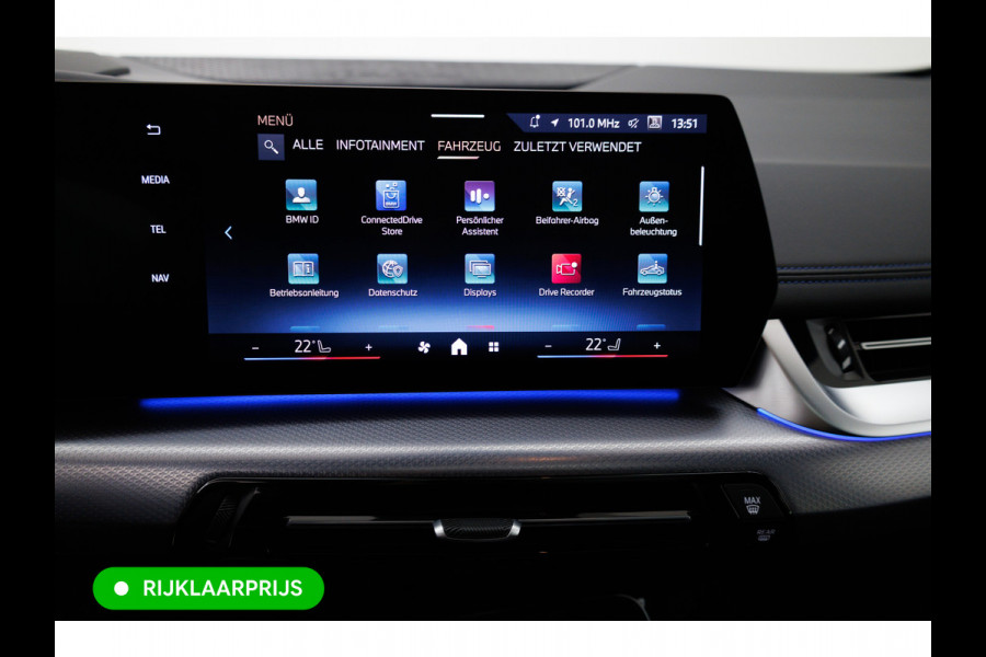 BMW 2 Serie Active Tourer 218i M-Sport automaat | 19 inch Individual Panoramadak | Harman Kardon | HUD Adaptive cruise, 360 Camera, PDC V+A,  El.verstelbare stoel met geheugen, Elektrische achterklep, Keyless