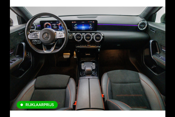 Mercedes-Benz A-Klasse 250 e AMG Line | Cruise-control | PDC V+A + Camera | Stoelverwarming Sfeerverlichting, Extra getint glas, Navigatie, Aplle Carplay/Android auto, Keyless