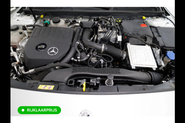 Mercedes-Benz A-Klasse 250 e AMG Line | Cruise-control | PDC V+A + Camera | Stoelverwarming Sfeerverlichting, Extra getint glas, Navigatie, Aplle Carplay/Android auto, Keyless