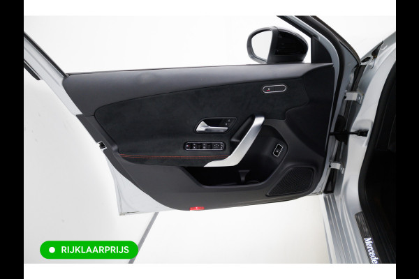 Mercedes-Benz A-Klasse 250 e AMG Line | Cruise-control | PDC V+A + Camera | Stoelverwarming Sfeerverlichting, Extra getint glas, Navigatie, Aplle Carplay/Android auto, Keyless