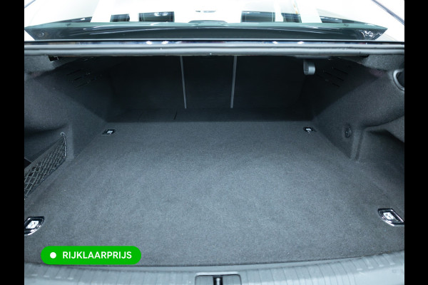 Audi A6 Limousine 50 TFSI e quattro S-Line | Panoramadak | Voorstoelen- & achterbank verwarmd | Camera | Adaptieve Cruise | Electrische trekhaak, Electrische achterklep, Matrix Led