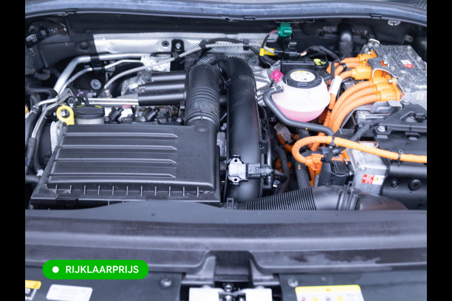 Volkswagen Tiguan 1.4 TSI eHybrid Business | Elec. Panoramadak | Stoel- & Stuurverwarming | Adap. Cruise | Elc. achterklep | All season banden, PDC V+A, IQ Led