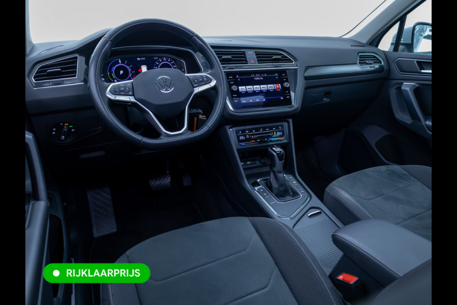Volkswagen Tiguan 1.4 TSI eHybrid Business | Elec. Panoramadak | Stoel- & Stuurverwarming | Adap. Cruise | Elc. achterklep | All season banden, PDC V+A, IQ Led