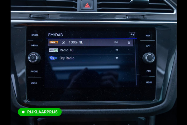 Volkswagen Tiguan 1.4 TSI eHybrid Business | Elec. Panoramadak | Stoel- & Stuurverwarming | Adap. Cruise | Elc. achterklep | All season banden, PDC V+A, IQ Led