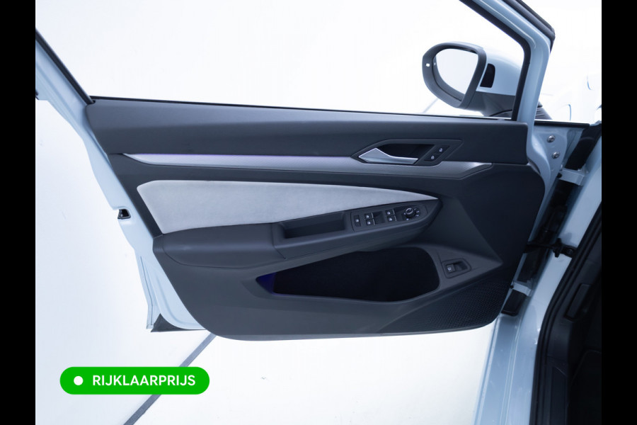 Volkswagen Golf 1.5 eHybrid Style Edition | Nw. model | Elec. Panoramadak | Stoel- & Stuurverwarming | Adap. Cruise | 360 Camera, Headup Display, Ergo Active Stoel met massage, Sfeerverlichting IQ Led
