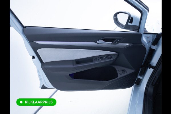 Volkswagen Golf 1.5 eHybrid Style Edition | Nw. model | Elec. Panoramadak | Stoel- & Stuurverwarming | Adap. Cruise | 360 Camera, Headup Display, Ergo Active Stoel met massage, Sfeerverlichting IQ Led