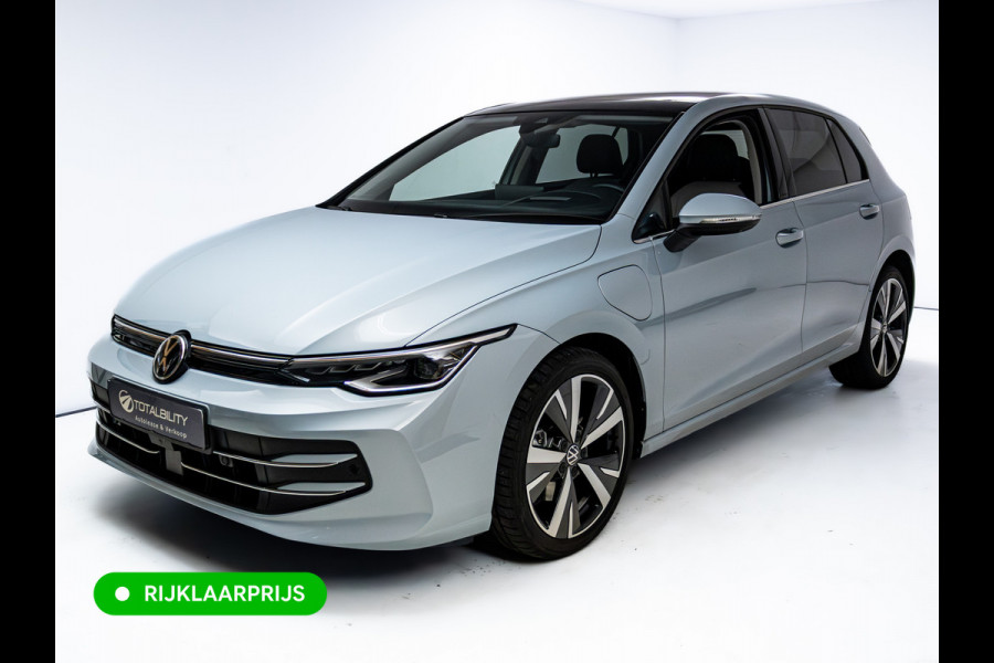 Volkswagen Golf 1.5 eHybrid Style Edition | Nw. model | Elec. Panoramadak | Stoel- & Stuurverwarming | Adap. Cruise | 360 Camera, Headup Display, Ergo Active Stoel met massage, Sfeerverlichting IQ Led