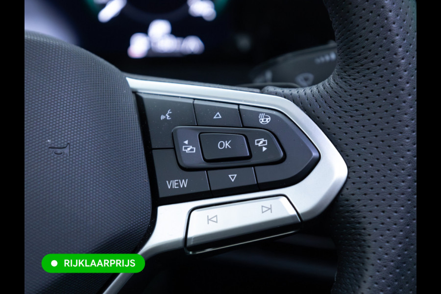 Volkswagen Golf 1.5 eTSI R-Line Edition 150 PK | Panoramadak | Elect. Trekhaak | Stoel- & Stuurverw. | Adap. Cruise | Achteruitrijcamera, Apple Carplay, Android auto