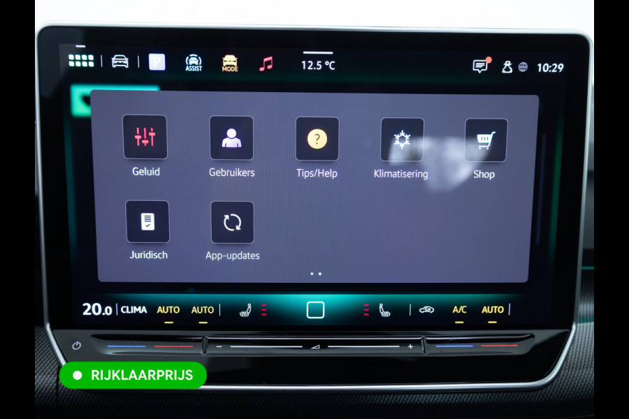 Volkswagen Golf 1.5 eTSI R-Line Edition 150 PK | Panoramadak | Elect. Trekhaak | Stoel- & Stuurverw. | Adap. Cruise | Achteruitrijcamera, Apple Carplay, Android auto