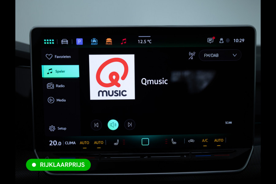 Volkswagen Golf 1.5 eTSI R-Line Edition 150 PK | Panoramadak | Elect. Trekhaak | Stoel- & Stuurverw. | Adap. Cruise | Achteruitrijcamera, Apple Carplay, Android auto