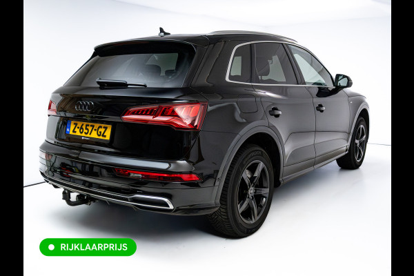 Audi Q5 50 TFSI e quattro S edition | Stoelverwarming | Trekhaak | El.achterklep | Navigatie | 360 camera Cruise-control, All-season, Climate-control