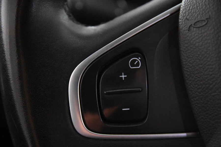 Renault Clio 0.9 TCe Intens Climate Control*Stoelverwarming*Navigatie*