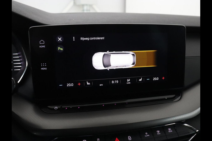 Škoda Octavia 1.0 e-TSI Business Edition | Stoelverwarming | Carplay | Navigatie | Full LED | Digital Cockpit | Cruise control | Parkeerhulp | Climate control | Bluetooth | Getint glas