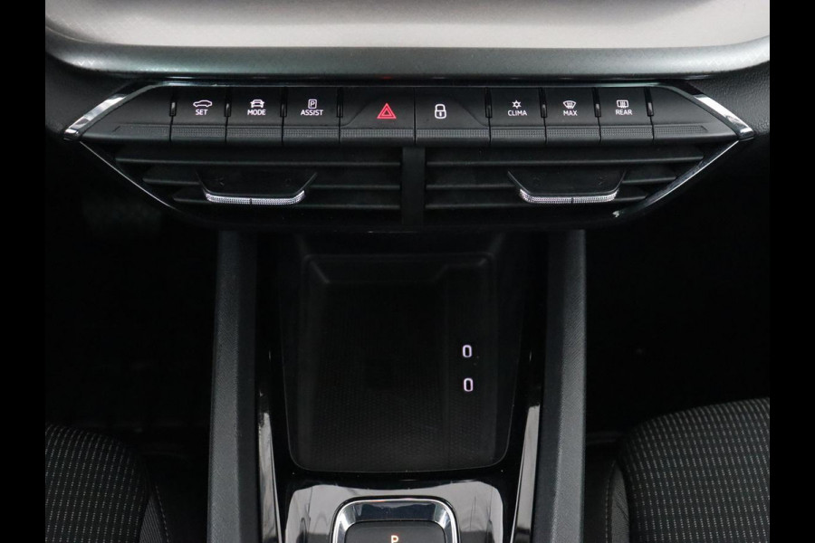 Škoda Octavia 1.0 e-TSI Business Edition | Stoelverwarming | Carplay | Navigatie | Full LED | Digital Cockpit | Cruise control | Parkeerhulp | Climate control | Bluetooth | Getint glas