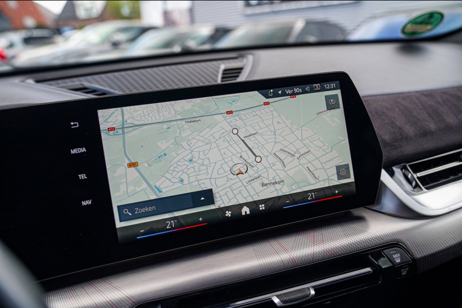 BMW X2 SDrive20i |M-pakket | BMW LED | Elektrische verstelbare stoelen | Camera | Elektrische trekhaak | M Pakket