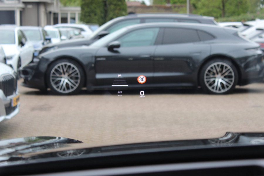 Porsche Cayenne 3.0 S E-Hybrid 519pk / Trekhaak / Panoramadak / 360Camera / Head-up / Achterasbesturing / Bose / 21'' / Luchtvering / Adaptieve Stoelen / Sportdesign+Chrono / Sportuiltaat / Stoelventilatie / Stoelverwarming 4x /