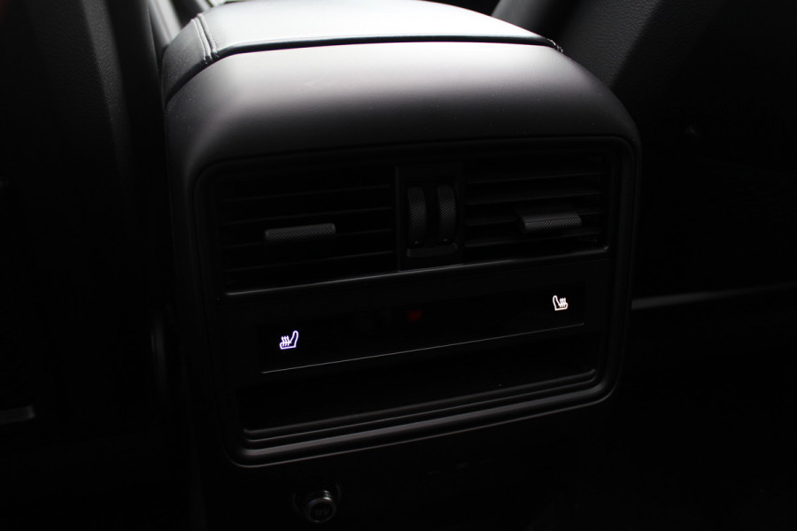 Porsche Cayenne 3.0 S E-Hybrid 519pk / Trekhaak / Panoramadak / 360Camera / Head-up / Achterasbesturing / Bose / 21'' / Luchtvering / Adaptieve Stoelen / Sportdesign+Chrono / Sportuiltaat / Stoelventilatie / Stoelverwarming 4x /