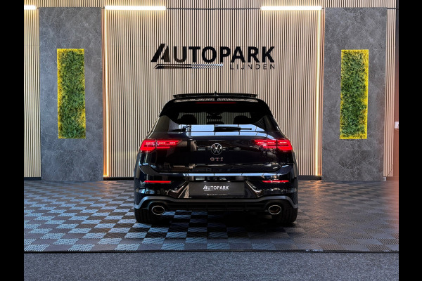 Volkswagen Golf 2.0 TSI GTI CLUBSPORT|PANO|IQLIGHTS|VIRTUAL|SFEERVERLICHTING|2023|300PK|BLACK ON BLACK|