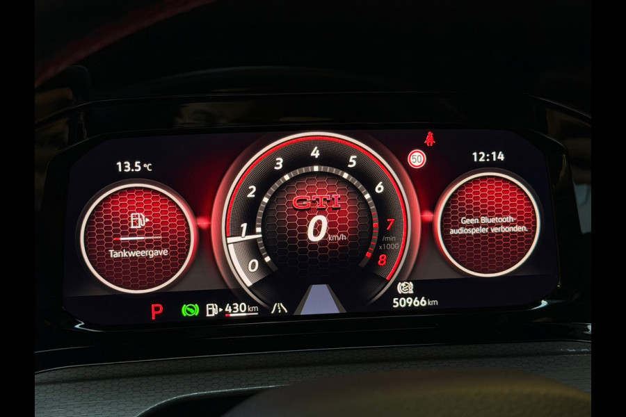Volkswagen Golf 2.0 TSI GTI CLUBSPORT|PANO|IQLIGHTS|VIRTUAL|SFEERVERLICHTING|2023|300PK|BLACK ON BLACK|
