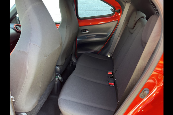 Toyota Aygo X 1.0 VVT-i S-CVT Premium | ACC | Navi | Carplay | Camera | Clima | LED