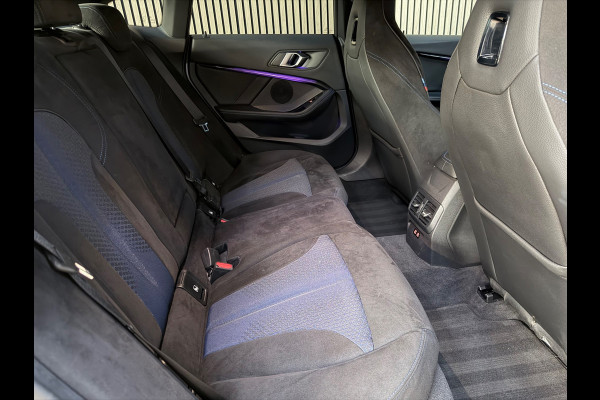 BMW 2 Serie Gran Coupé 220i M Sport - Pano - Kuipstoelen
