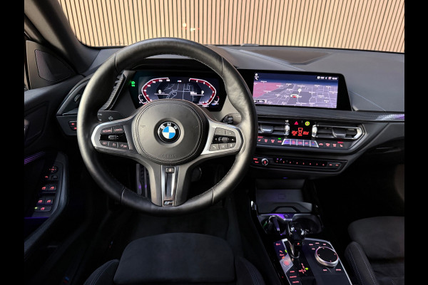 BMW 2 Serie Gran Coupé 220i M Sport - Pano - Kuipstoelen